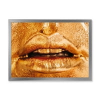 DesignArt 'Izbliza ženskih usana s svijetlom zlatnom šminkom' Moderni uokvireni umjetnički tisak
